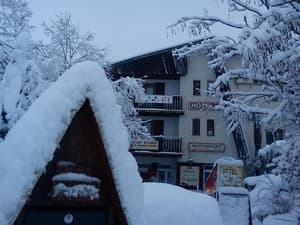thumbnail: Exterior