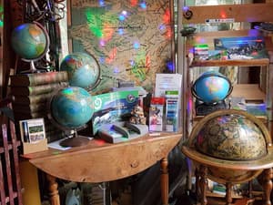 thumbnail: Interior detail
