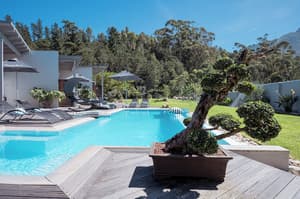 thumbnail: Exterior