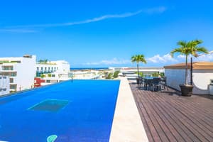 thumbnail: Outdoor pool