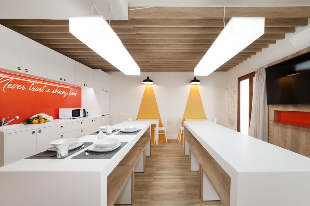 Shared kitchen facilities