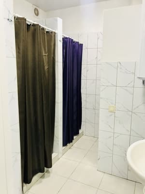 thumbnail: Bathroom shower