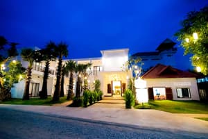 thumbnail: Exterior