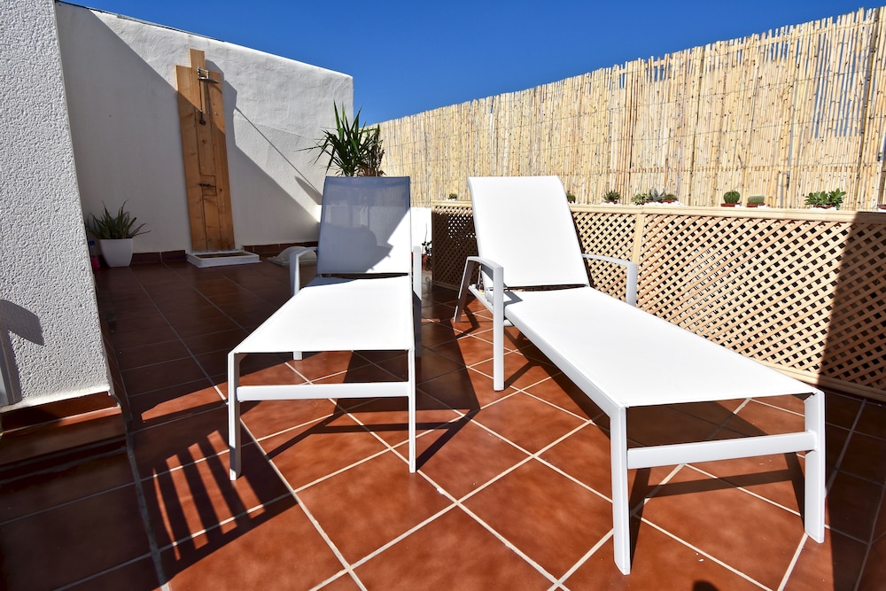Sundeck