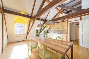 thumbnail: In-room dining