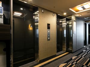 thumbnail: Hallway
