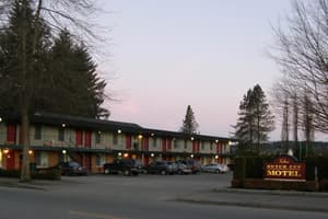 thumbnail: Front of property - evening/night