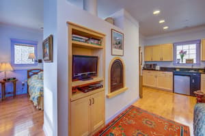 thumbnail: Private kitchenette