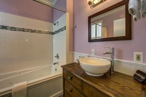 thumbnail: Jetted tub