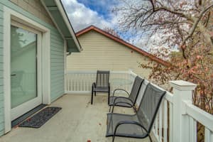 thumbnail: Balcony