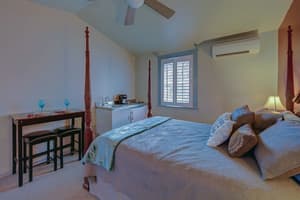 thumbnail: Private kitchenette