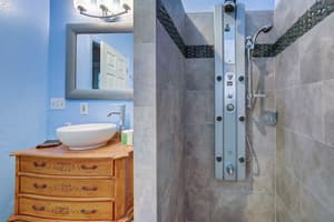 thumbnail: Bathroom shower