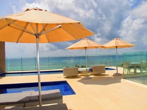 thumbnail: Outdoor pool