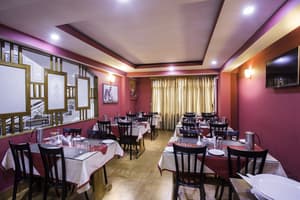 thumbnail: Restaurant