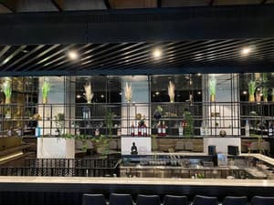 thumbnail: Bar (on property)