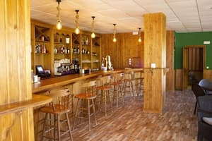 thumbnail: Bar (on property)
