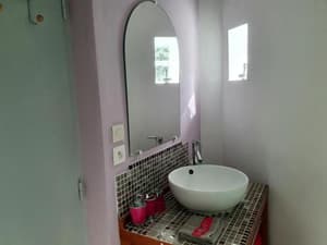 thumbnail: 378335740.jpg
