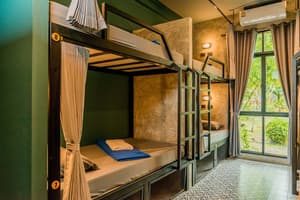 thumbnail: Room