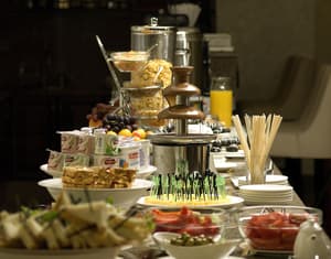 thumbnail: Breakfast area