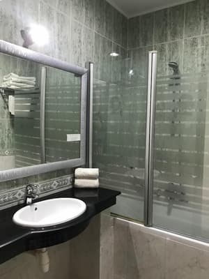 thumbnail: Bathroom