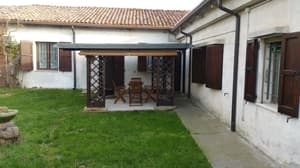 thumbnail: Courtyard