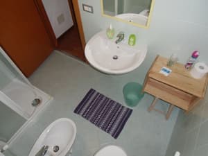 thumbnail: Bathroom