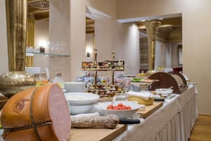 thumbnail: Restaurant