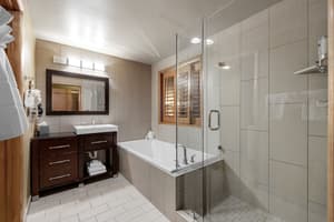 thumbnail: In-room dining