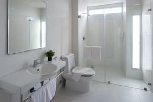 thumbnail: Bathroom shower