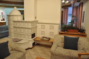 thumbnail: Lobby sitting area