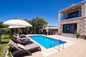 thumbnail: Outdoor pool