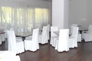 thumbnail: Breakfast area