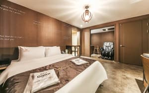 thumbnail: Room