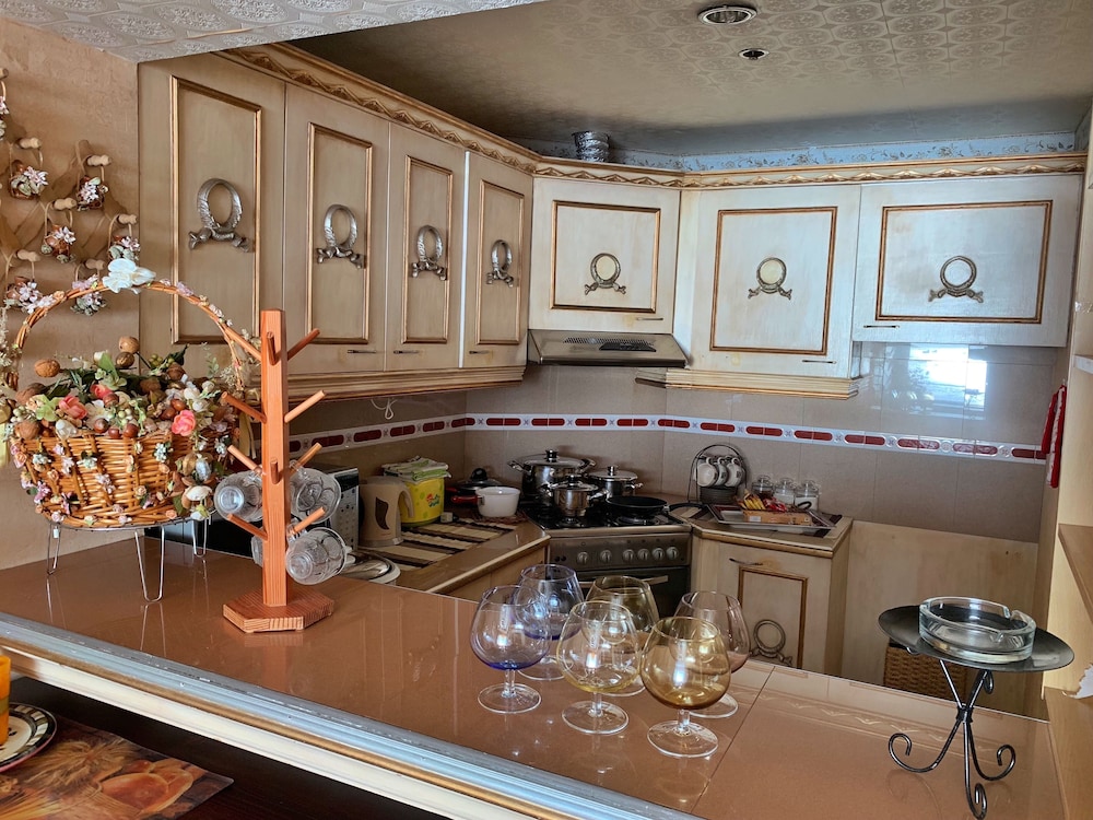 Restaurant-cafeteria