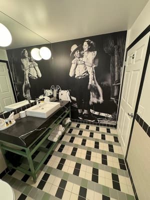 thumbnail: Bathroom