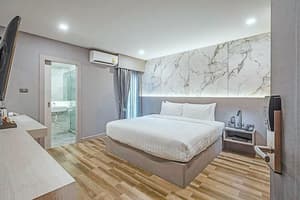 thumbnail: Room
