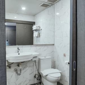 thumbnail: Bathroom