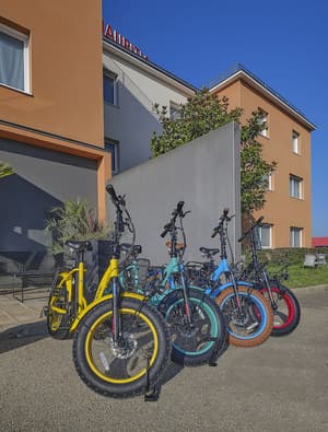 thumbnail: Bicycling