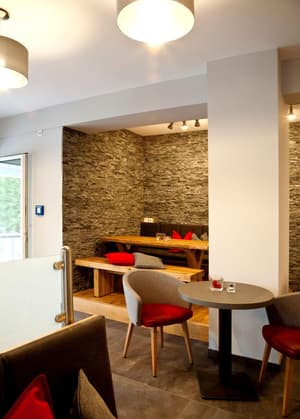 thumbnail: Restaurant