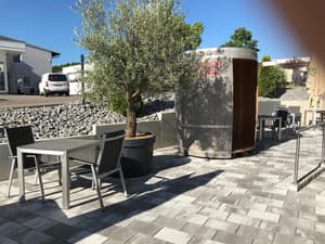 thumbnail: General view