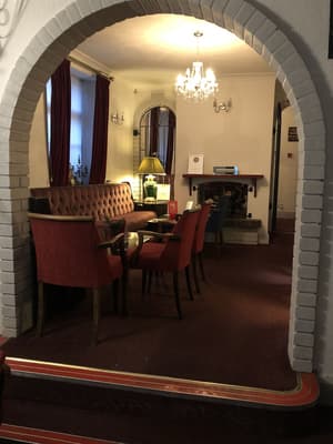 thumbnail: Restaurant