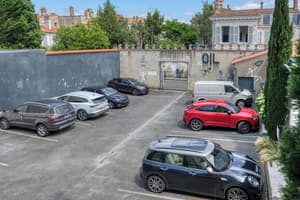 thumbnail: Parking