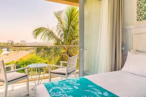 thumbnail: Balcony view