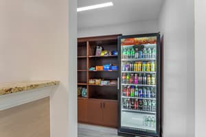 thumbnail: Snack bar