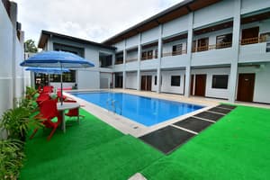 thumbnail: Outdoor pool