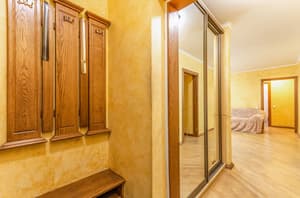 thumbnail: Interior entrance