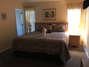 thumbnail: In-room dining