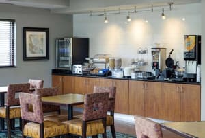 thumbnail: Breakfast area