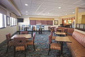 thumbnail: Breakfast area