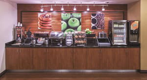 thumbnail: Breakfast area
